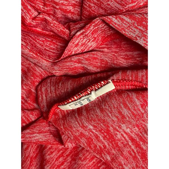 Under Armour Heat Gear Red V-Neck Loose Fit Shirt Men's Size Large - Picture 8 of 8